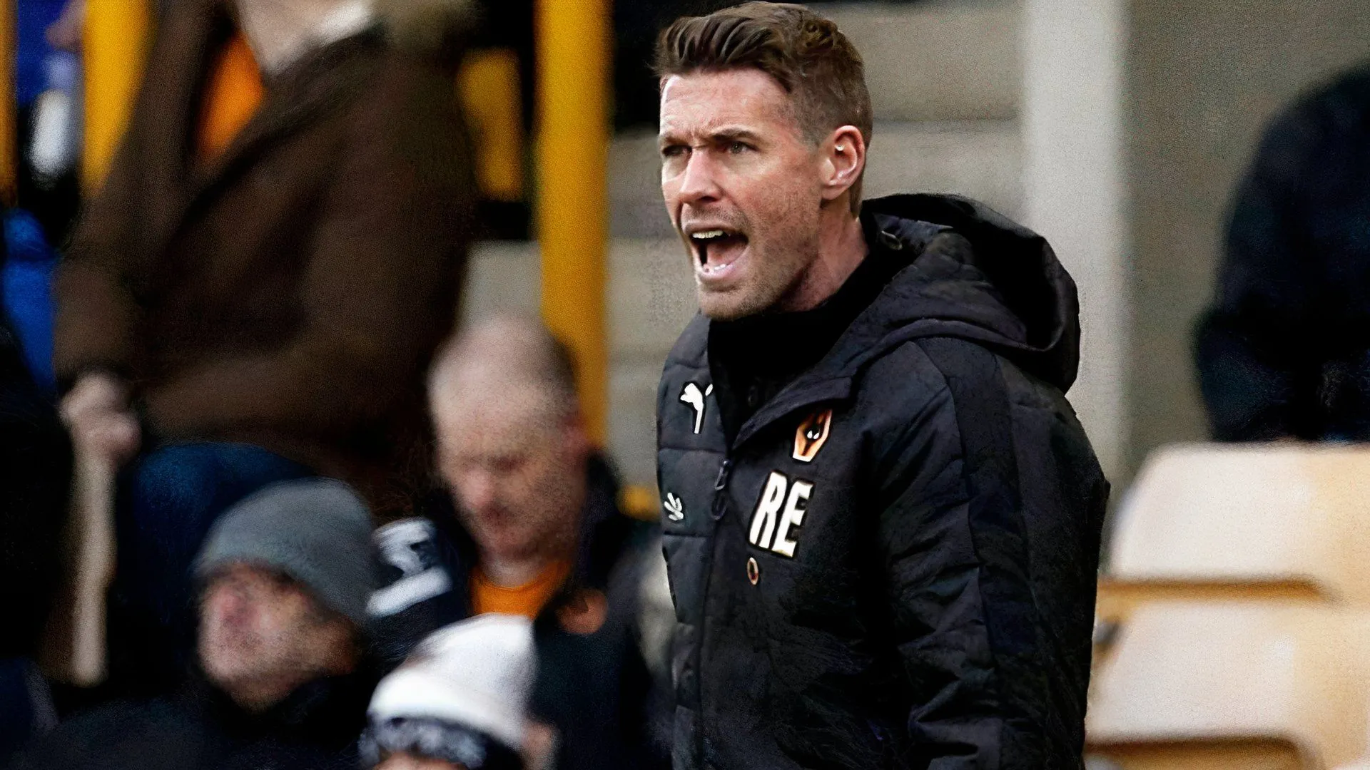 Rob Edwards làm Người quản lý tạm quyền Wolves