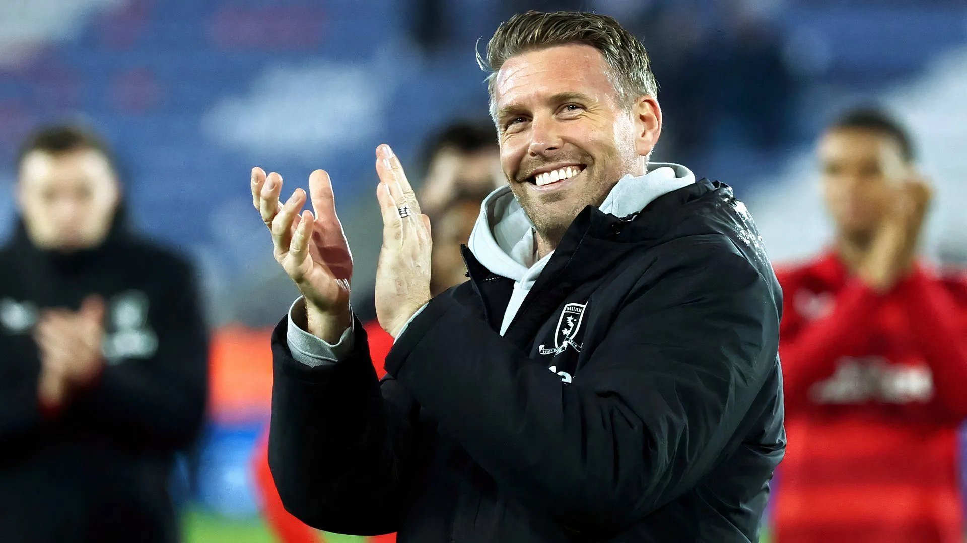 Rob Edwards trong trận đấu Middlesbrough gặp Leicester City